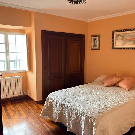 Waterfront Stone House With Sea Views In The Old Town Villa Combarro