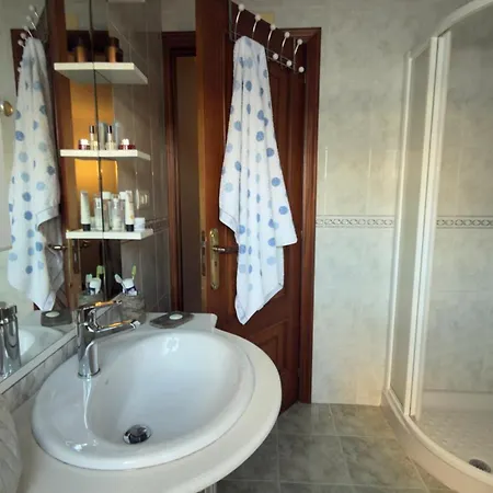 Villa Waterfront Stone House With Sea Views In The Old Town *