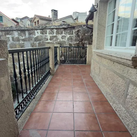 Villa Waterfront Stone House With Sea Views In The Old Town